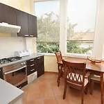 Villa Jam 3*