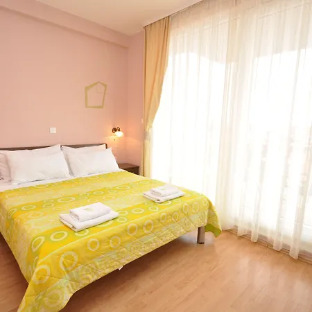 Villa Jam 3*
