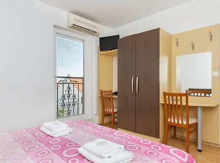 Cezar Maison d'hôtes Kaštel Lukšić