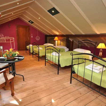 Guest house Cezar Kastel Luksic