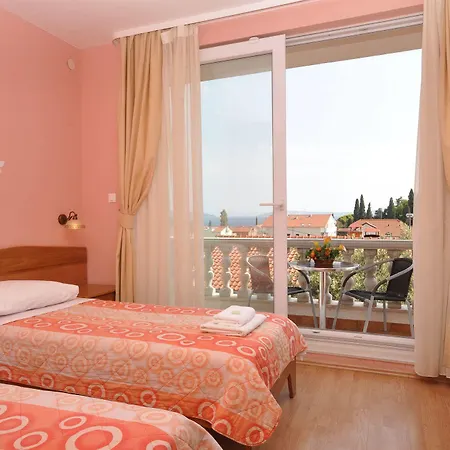 Maison d'hôtes Cezar Kaštel Lukšić