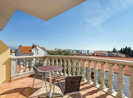 Cezar Maison d'hôtes Kaštel Lukšić