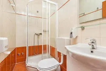 Cezar 3* Kaštel Lukšić